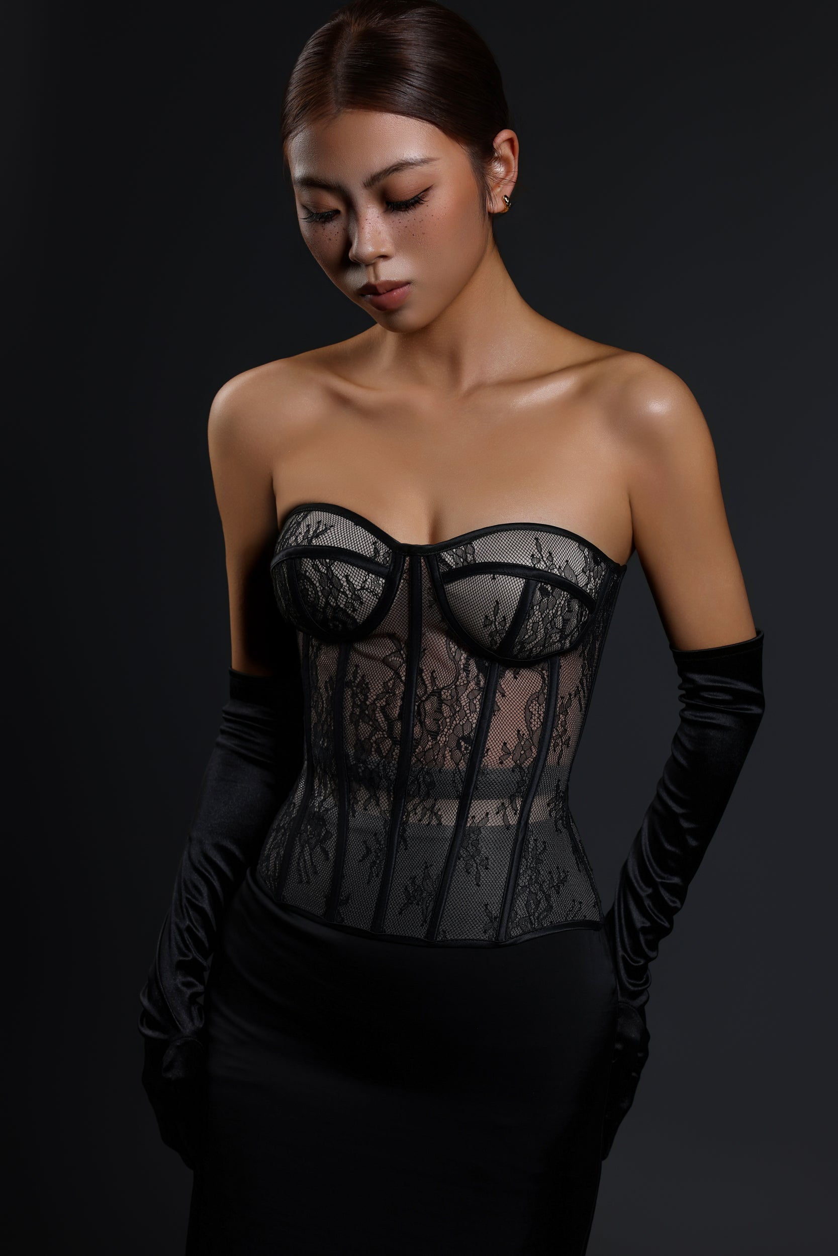Lace (black)