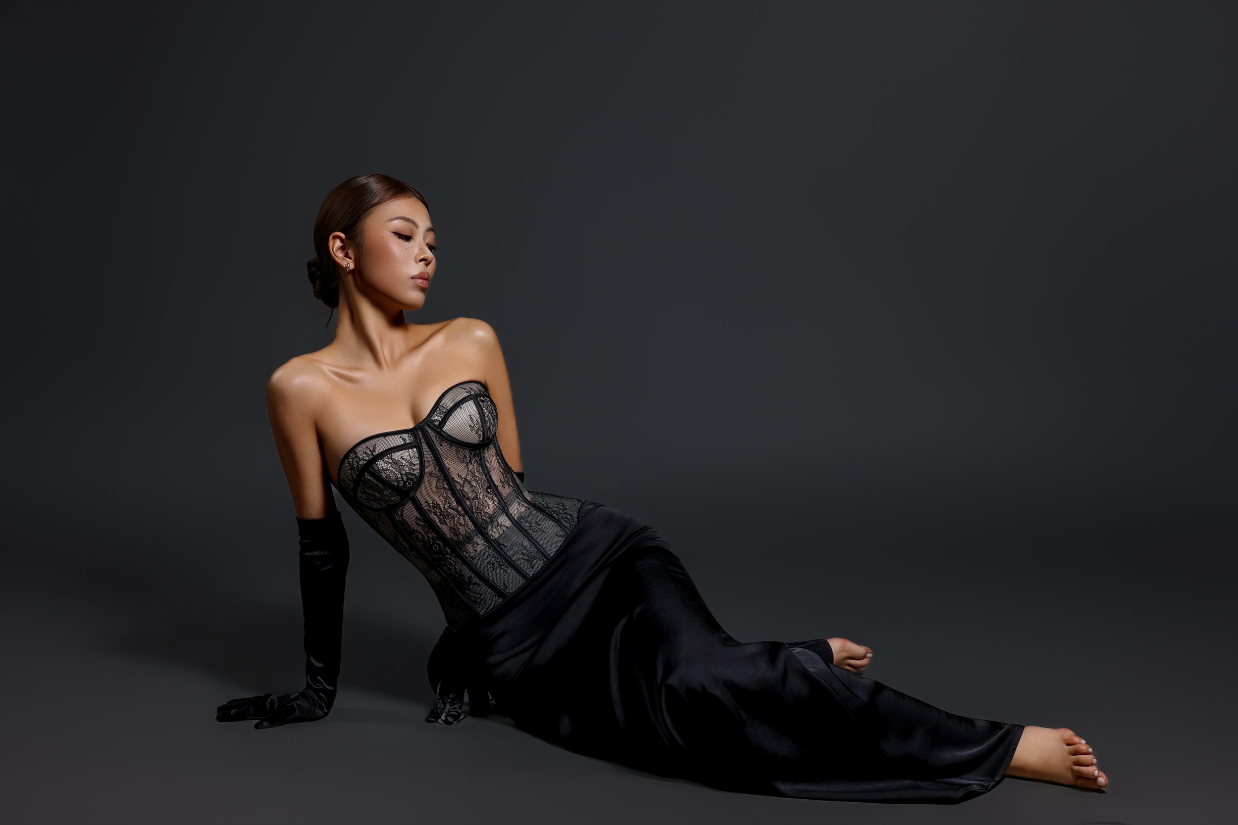 Lace (black)